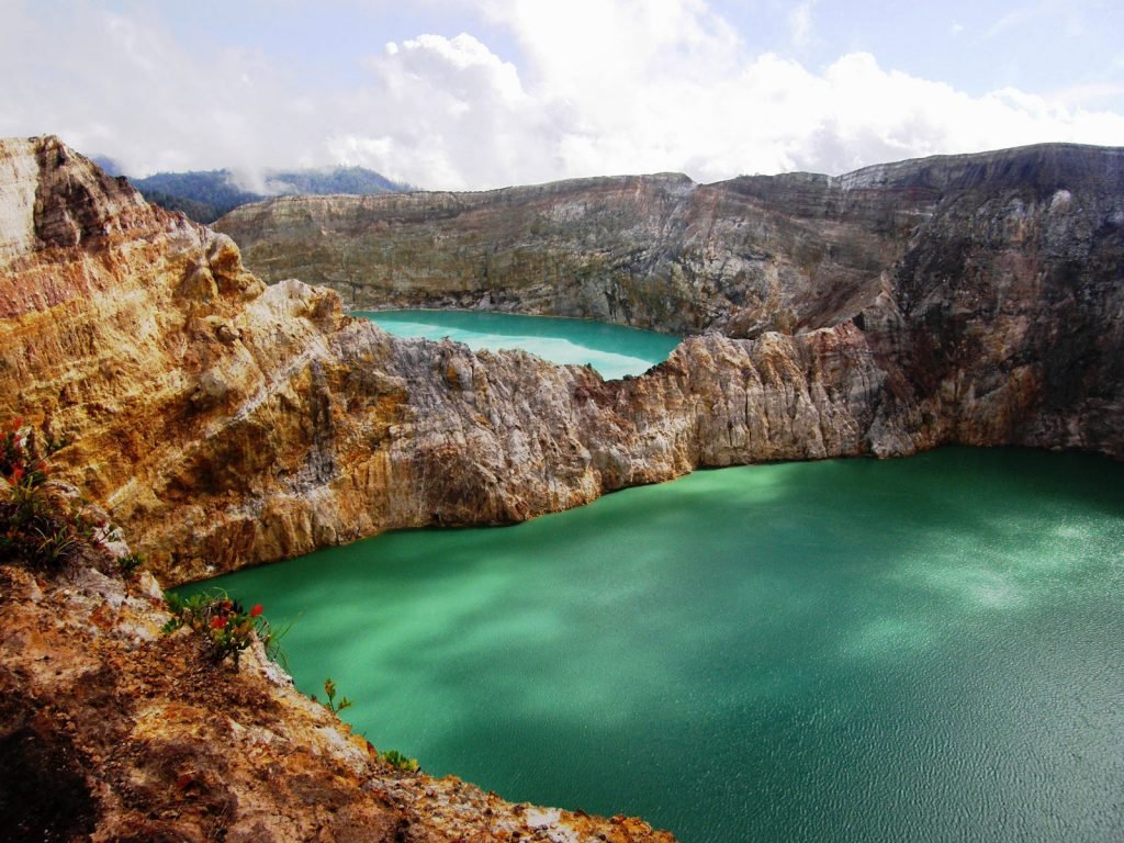 Flores, Kelimutu | Rama Tours