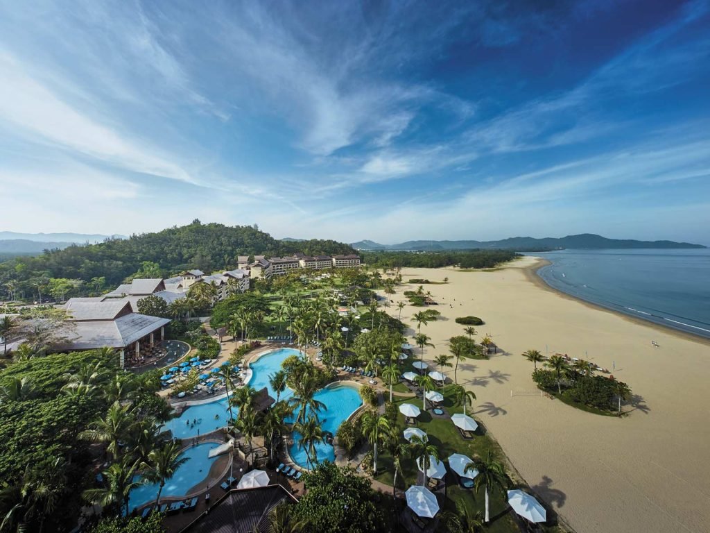 Kota Kinabalu, Tuaran, Shangri-La's Rasa Ria resort | Rama Tours