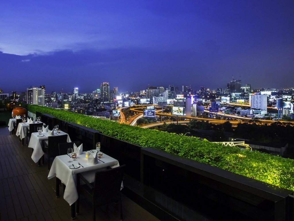 Bangkok, Eastin Makkasan Hotel | Rama Tours