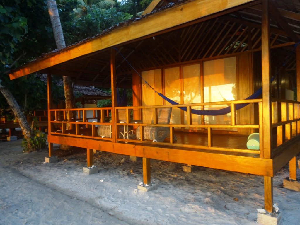 Togian eilanden, Harmony Bay resort