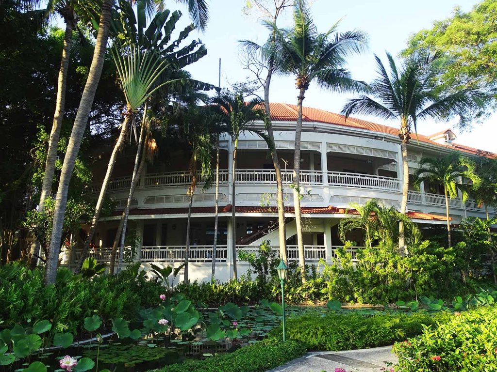 Hua Hin, Centara Grand Beach resort & Villa's Hua Hin | Rama Tours