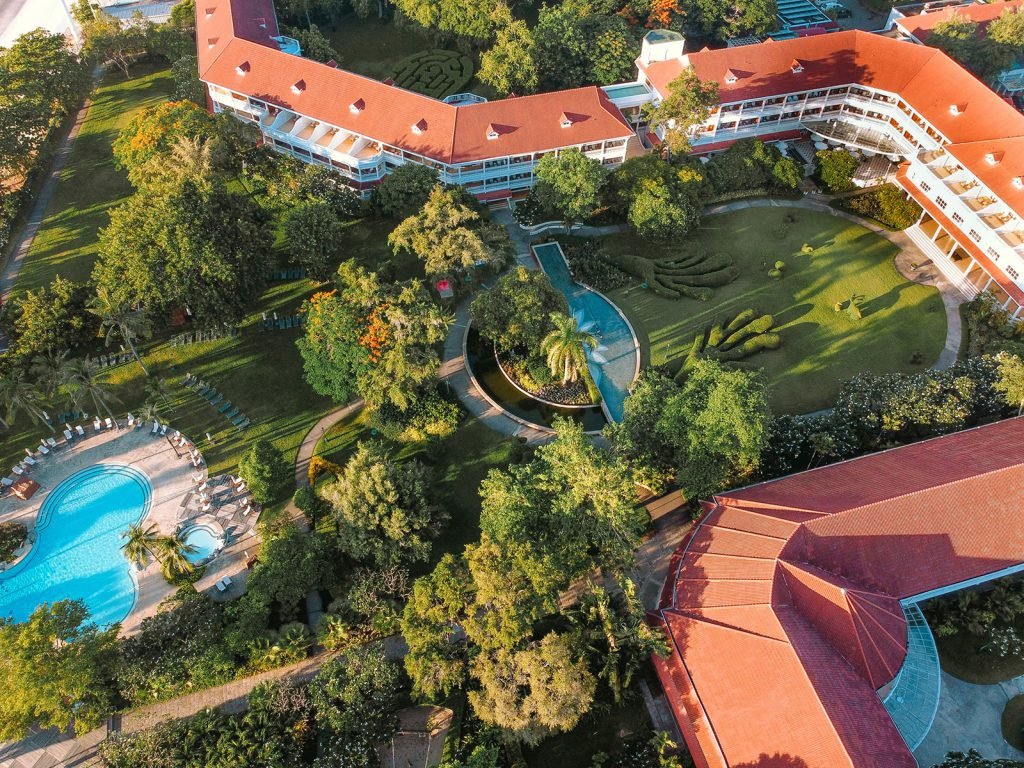 Hua Hin, Centara Grand Beach resort & Villa's Hua Hin | Rama Tours