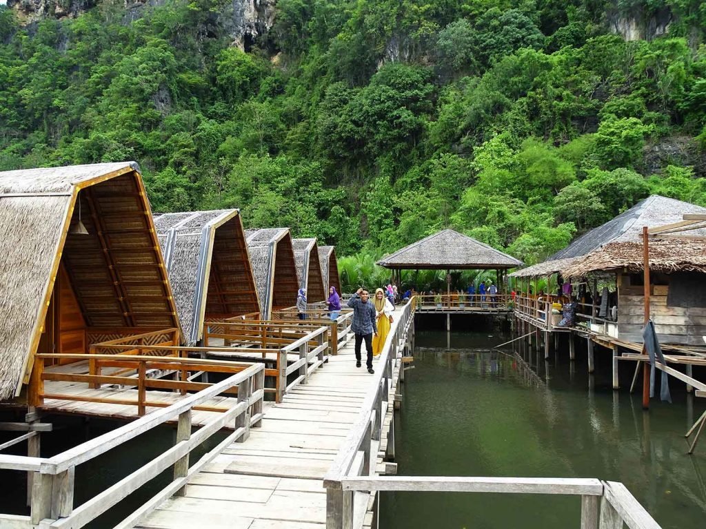 Rammang Rammang Ecolodge | Rama Tours