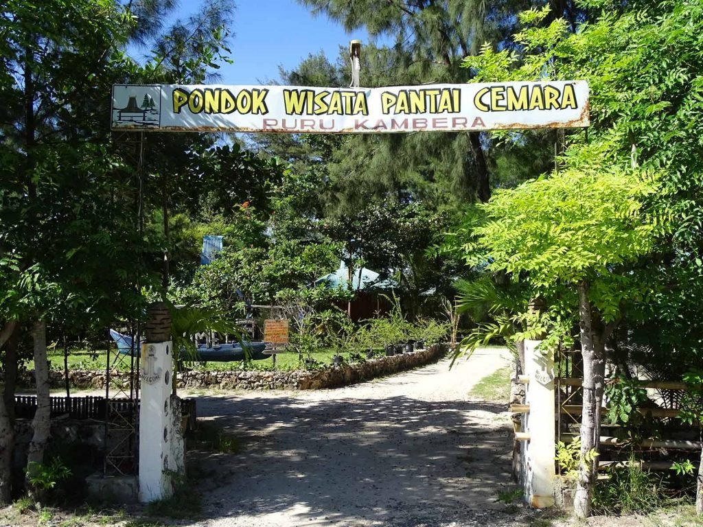 Sumba, Mondu, Pondok Wisata pantai Cemara | Rama Tours