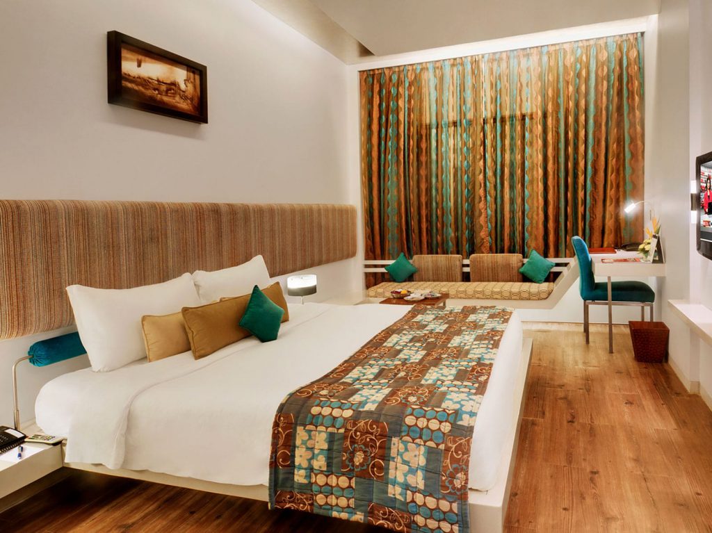 Mumbai, Kohinoor Continental | Rama Tours